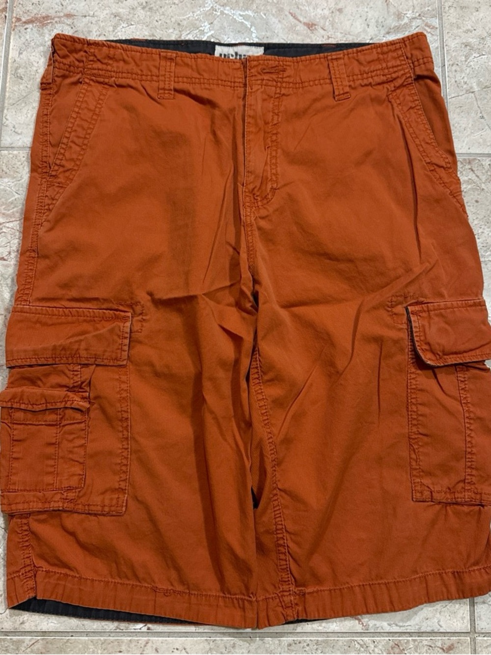 Y2K Baggy Urban Pipeline cargo shorts in a burnt orange/rust colorway.